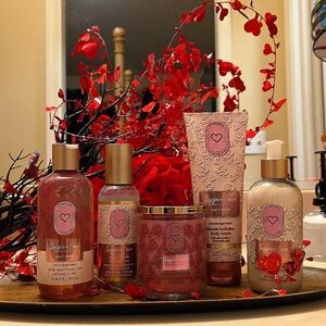 Bath & Body Works Inspire Love Rose + Vanilla 5pc Gift Set NEW